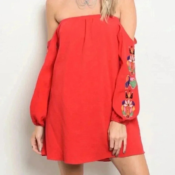 RED EMBROIDED DRESS - Picture 1 of 2